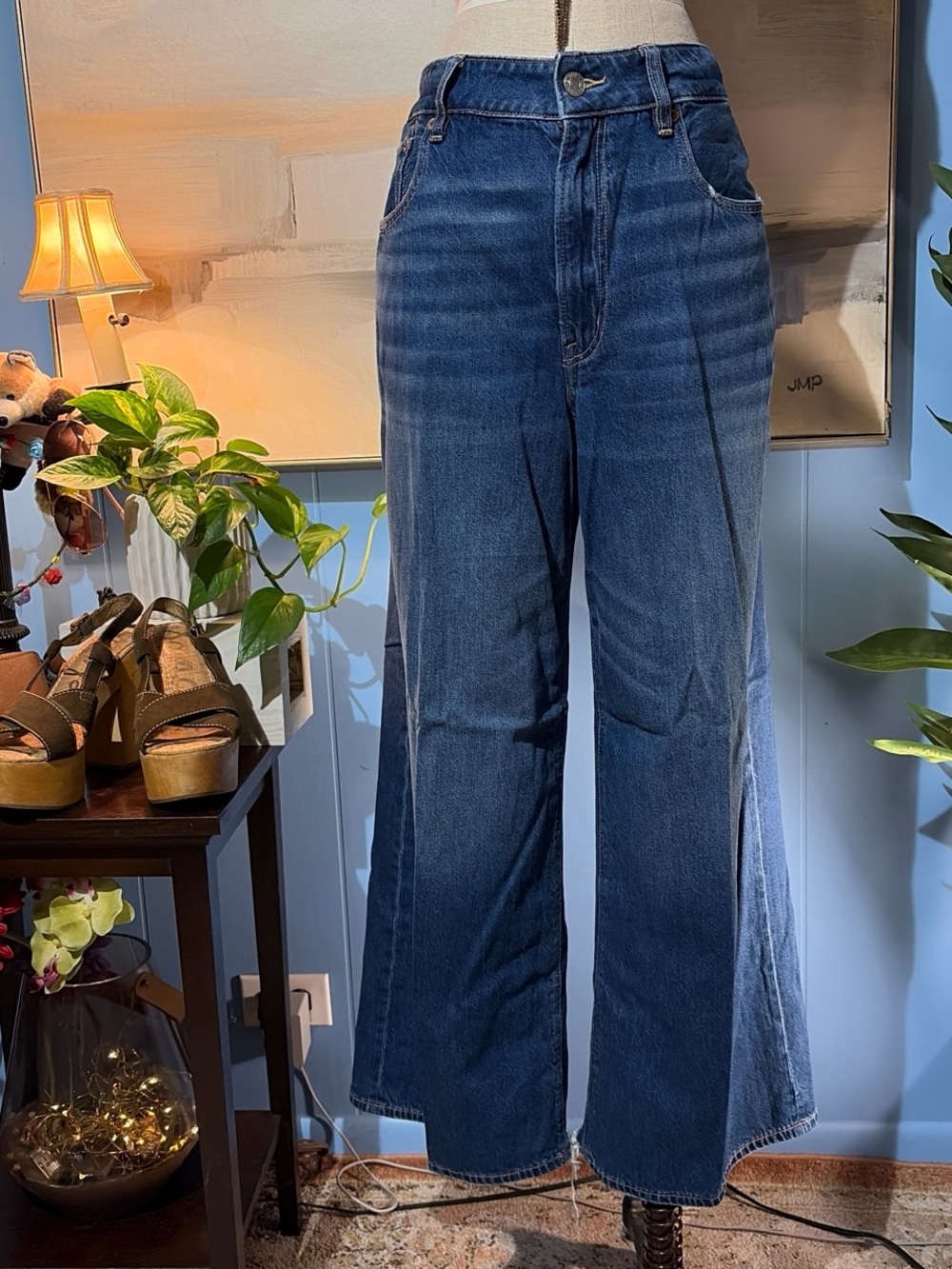 American Eagle Outfitters Indigo Wide-Leg High-Rise Jeans